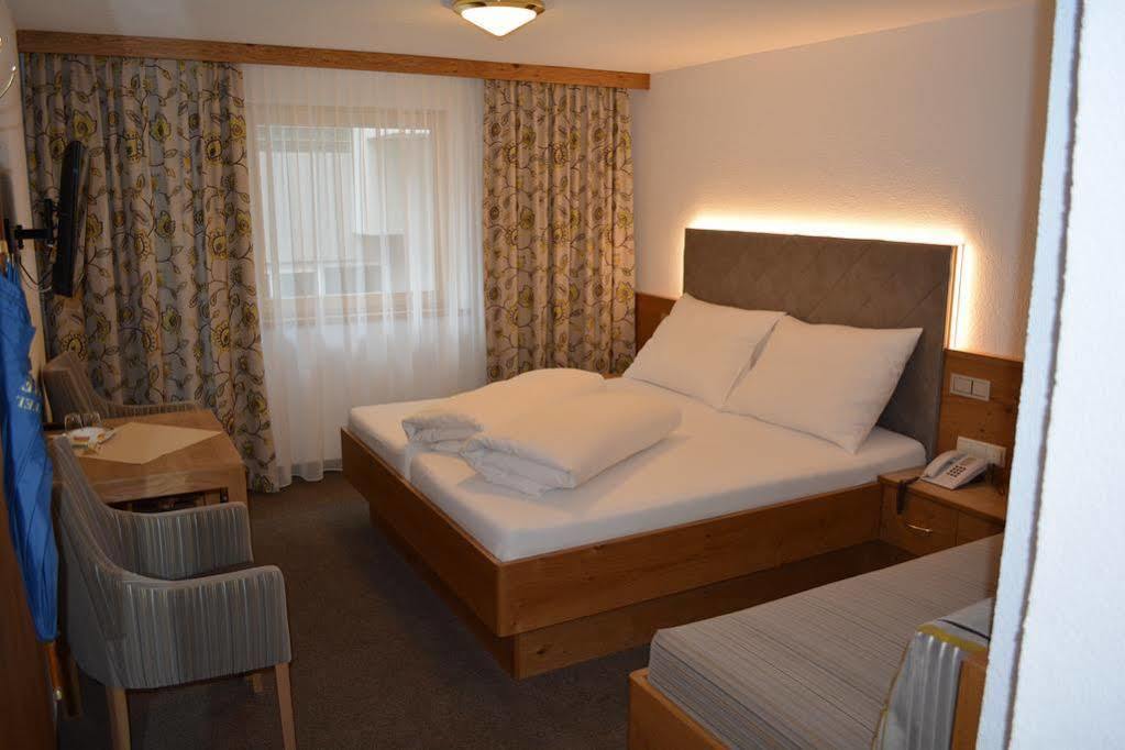 Hotel Maria Theresia Ischgl Extérieur photo